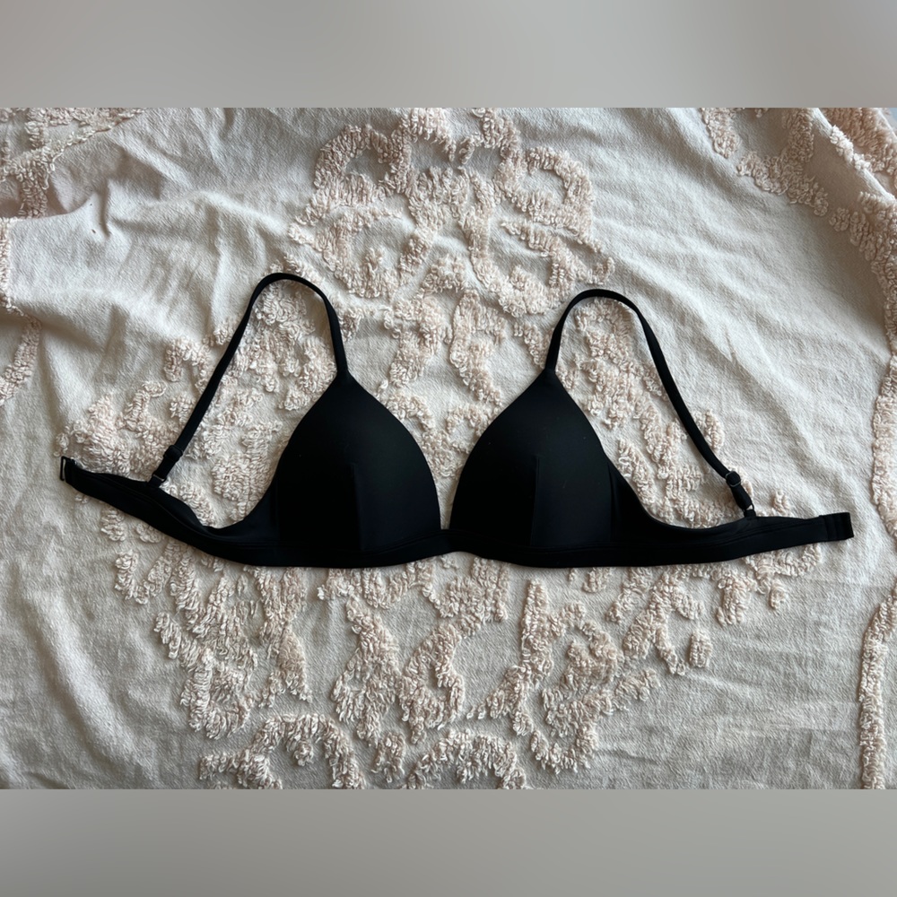 LuluLemon Black Triangle Swim Top
